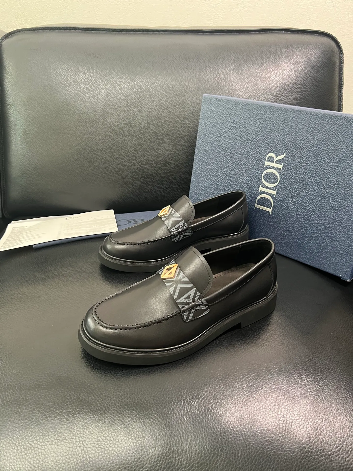Men's men's shoes💰860 Dior top crafts Dior counter synchronization, original factory configuration, original cowhide fabric imported from Italy, breathable and comfortable imported water-dyed cow lining, sole: original factory special supply original sole super comfortable, original factory with single goods high quality, you can enter and exit the counter at will, welcome to compare counter synchronization, code number 39-44 (order 38 45) 85853